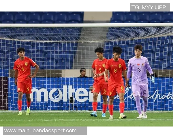 国足U16对朝鲜比赛中体能透支明显边路传球手短缺成制约因素 国足U16对朝鲜比赛中体能透支明显边路传球手短缺成制约因素