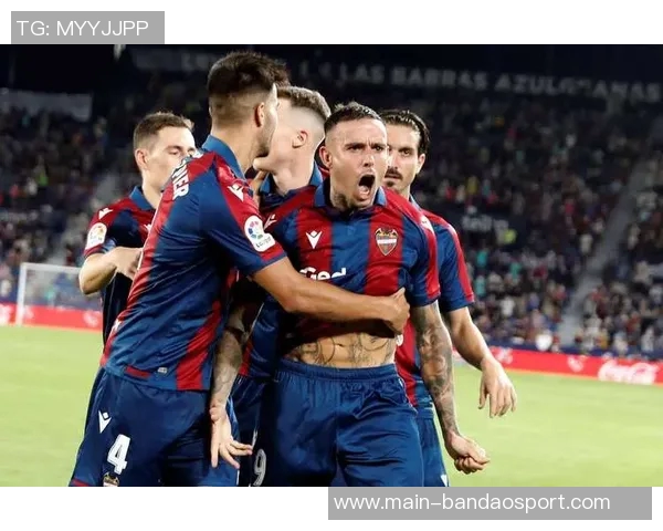 埃尔切逆袭成黑马七轮不败跻身西甲前四全队身价不足8000万欧 埃尔切逆袭成黑马七轮不败跻身西甲前四全队身价不足8000万欧