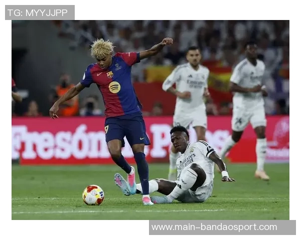 马卡报道亚马尔言行引发皇马球员不满已成队内公敌 马卡报道亚马尔言行引发皇马球员不满已成队内公敌