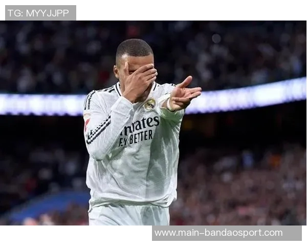 恩里克赛后赞伊桑姆巴佩表现出色为绝平进球喝彩 恩里克赛后赞伊桑姆巴佩表现出色为绝平进球喝彩