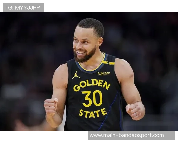 库里半场9分罚球表现惊艳上赛季仅3场能达成此成就 库里半场9分罚球表现惊艳上赛季仅3场能达成此成就