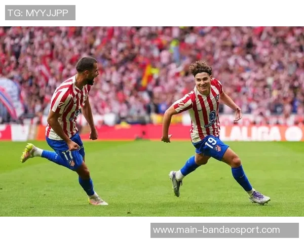 西甲联赛频现球场侮辱事件巴萨西蒙尼及多名裁判遭波及