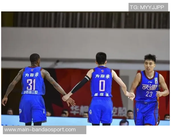 祝福天津男篮球员林庭谦26岁生日快乐愿你在未来的赛场上更加辉煌