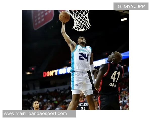 布兰登米勒表现出色19投8中罚球10中7贡献25分7助攻助力球队胜利