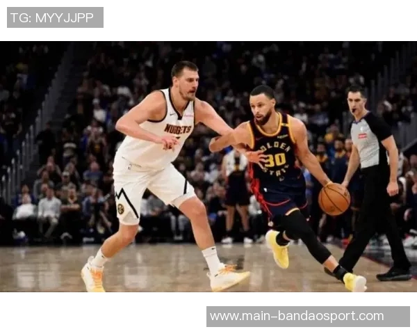 库里上半场表现分析7投3中三分命中率不佳正负值为负5如何影响比赛走势 库里上半场表现分析7投3中三分命中率不佳正负值为负5如何影响比赛走势